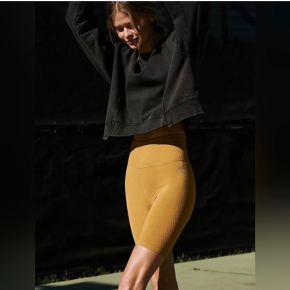 Free People Good Karma Bike Shorts- NWOT - Picture 4 of 5